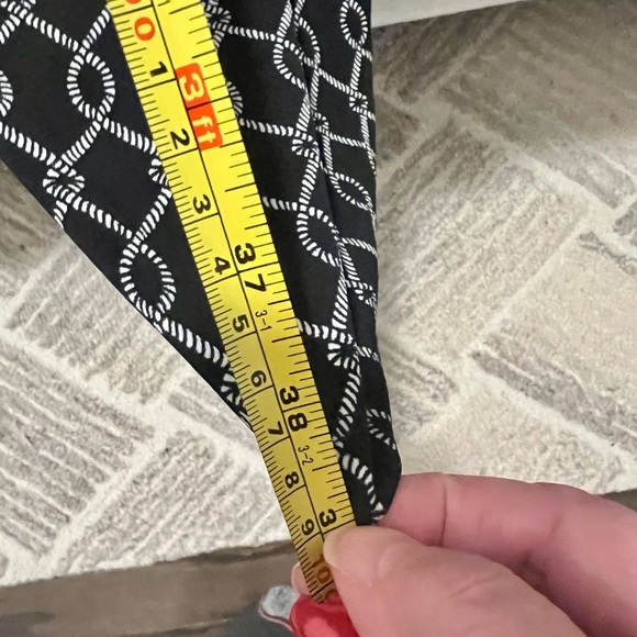 Black and white print wrap maternity dress medium - Picture 8 of 9